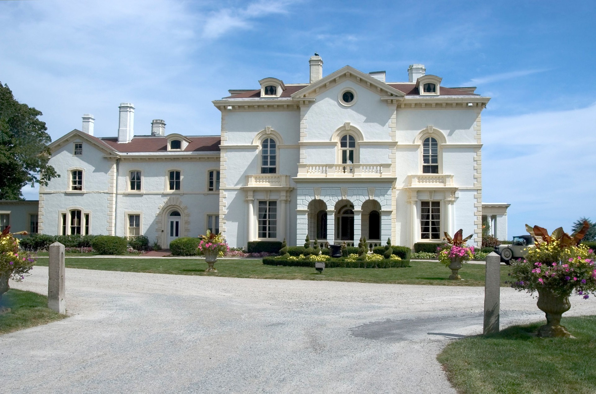 Newport Mansion
